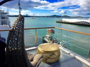  Princes Wharf 1BR Sub-Penthouse with Panoramic City & Ocean Views  Оклэнд